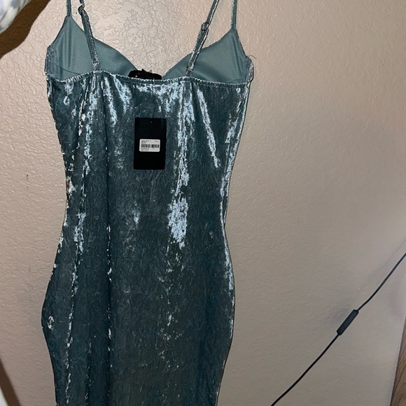 "Seafoam"/blue velvet dress with padded cups - Picture 3 of 5
